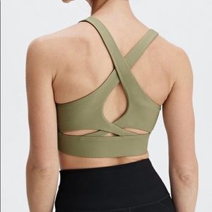 Fabletics no bounce high impact sports bra. NIGHT OWL color